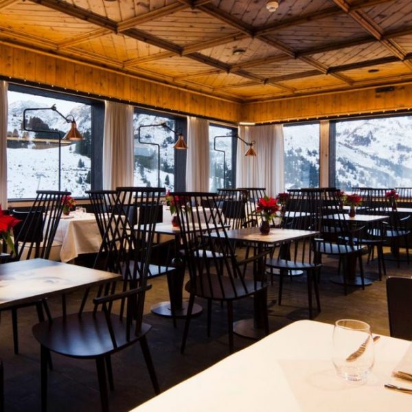 Gesucht: Chef de Rang und Commis de Rang im Restaurant des Jagdschlosses (m,w,d)