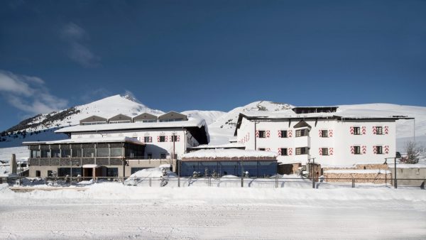 Jagdschloss im Winter von Außen